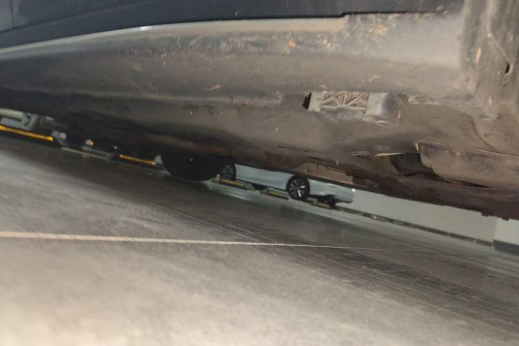 Used Mercedes-Benz GLE-Class  Chassis Front Right