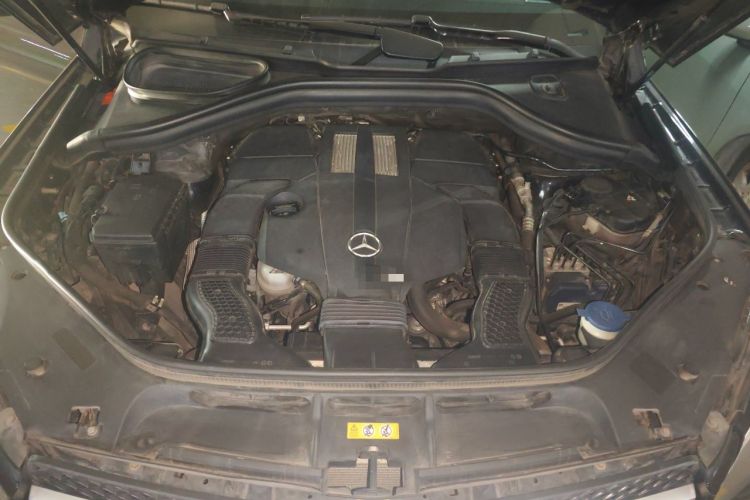 Used Mercedes-Benz GLE-Class 2017 GLE 400 4MATIC Engine Bay