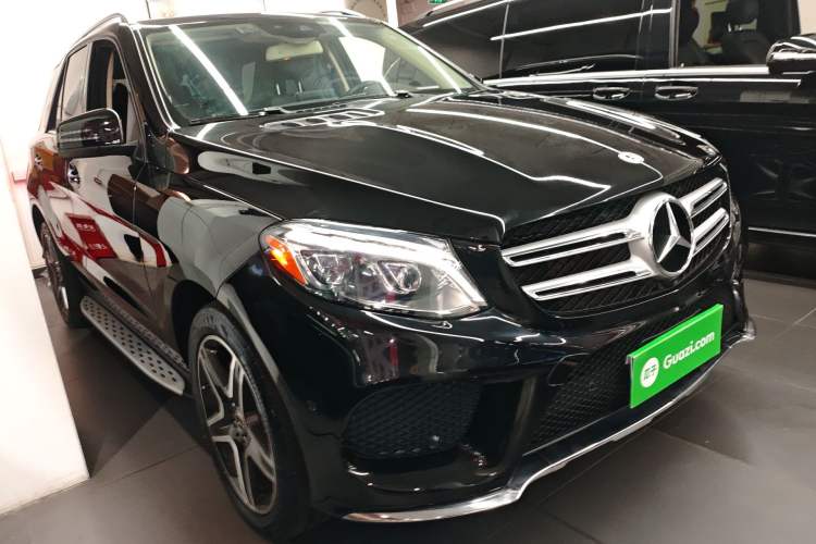 Used Mercedes-Benz GLE-Class 2017 GLE 400 4MATIC Exterior 1