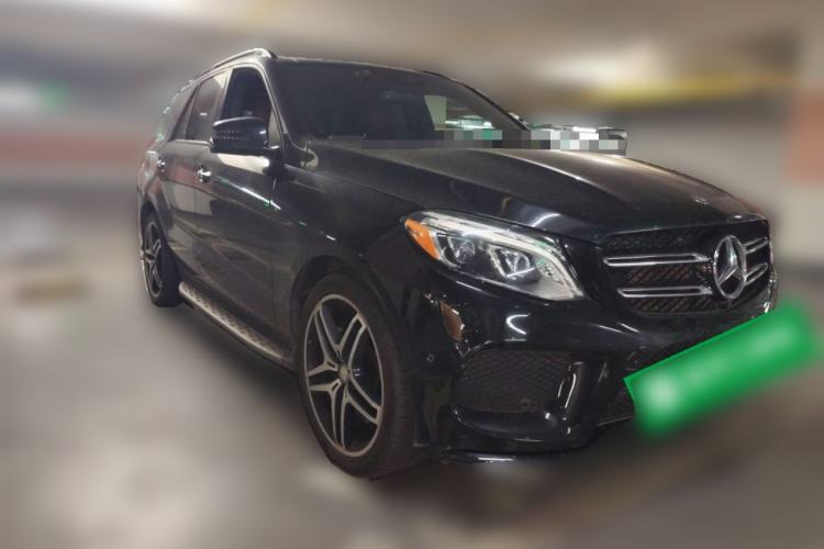 Used Mercedes-Benz GLE-Class  Front Right 45 Deg