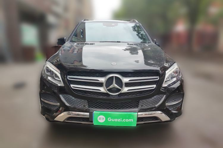 Used Mercedes-Benz GLE-Class 2017 GLE 400 4MATIC Middle East version Front