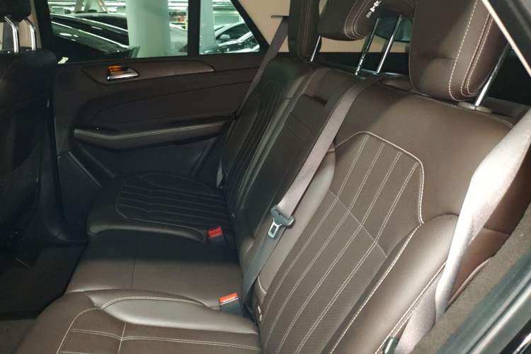 Used Mercedes-Benz GLE-Class 2017 GLE 400 4MATIC Left Rear Seat
