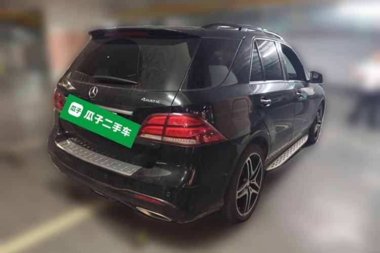 Used Mercedes-Benz GLE-Class  Rear Right 45 Deg