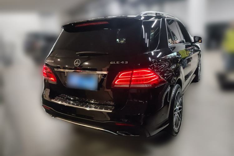 Used Mercedes-Benz GLE-Class  Rear Right 45 Deg