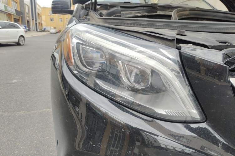 Used Mercedes-Benz GLE-Class 2017 GLE 400 4MATIC Right Front Headlight