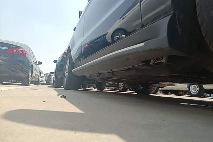 Used Mercedes-Benz GLE-Class 2017 GLE 400 4MATIC Right Side Sill