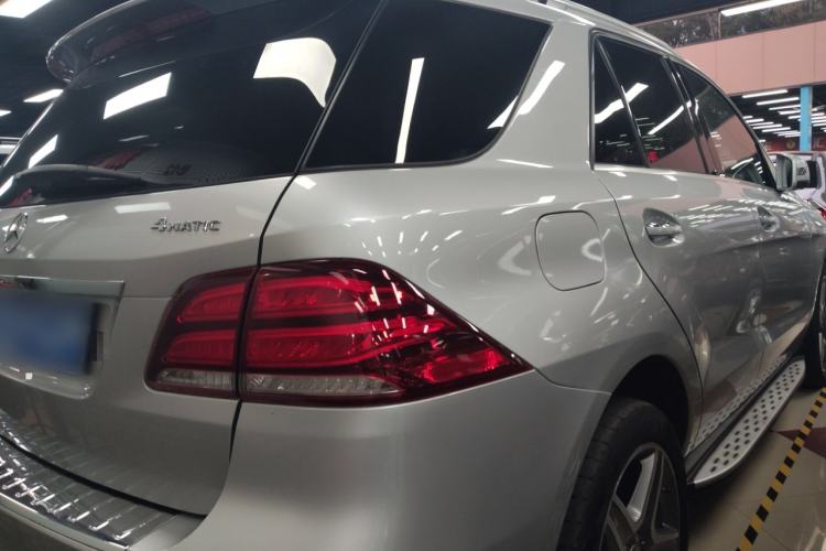 Used Mercedes-Benz GLE-Class 2017 GLE 400 4MATIC Rear Right 45 Deg