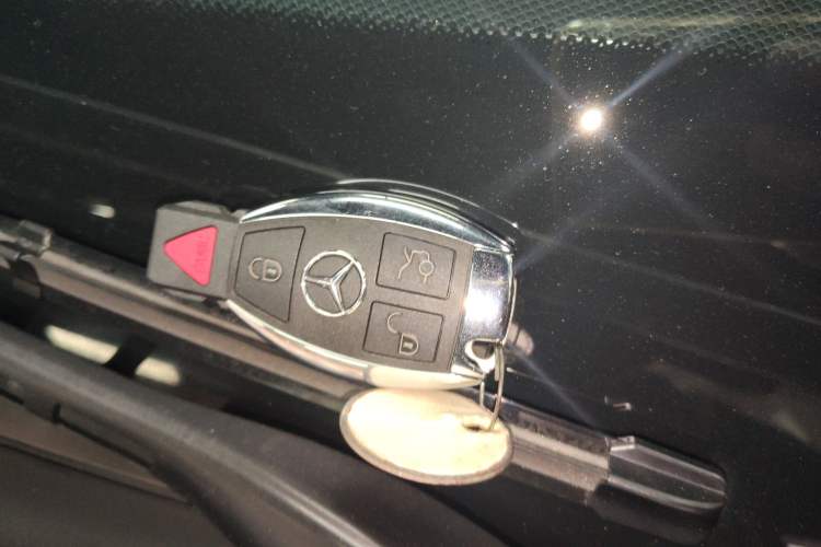 Used Mercedes-Benz GLE-Class 2017 GLE 400 4MATIC Vehicle Key