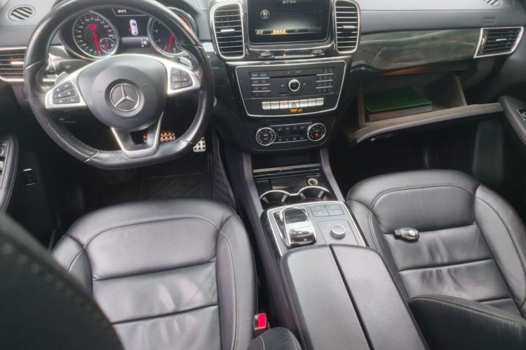 Used Mercedes-Benz GLE-Class  Center Console