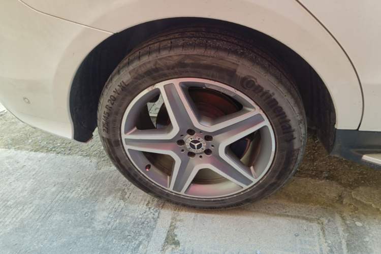 Used Mercedes-Benz GLE-Class 2017 GLE 320 4MATIC Dynamic Model Right Rear Wheel Hub
