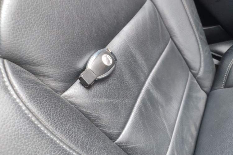 Used Mercedes-Benz GLE-Class  Vehicle Key