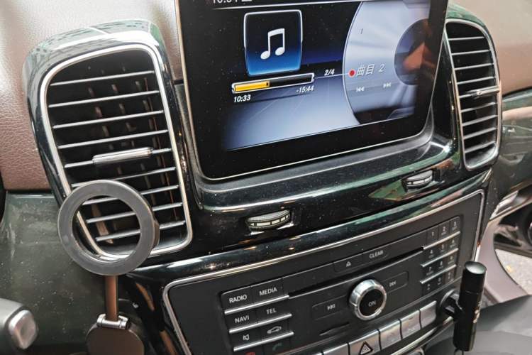 Used Mercedes-Benz GLE-Class  Audio And AC Panel