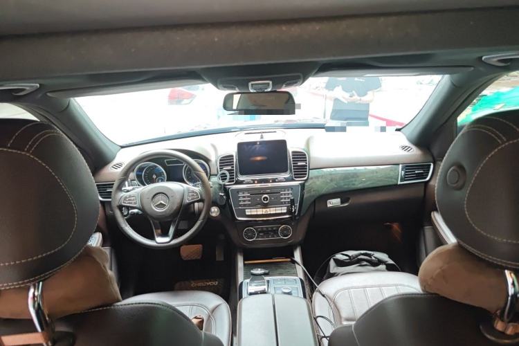 Used Mercedes-Benz GLE-Class  Center Console