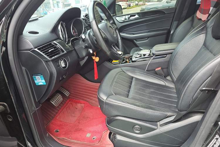 Used Mercedes-Benz GLE-Class 2018 GLE 400 4MATIC U.S. specification Driver Seat