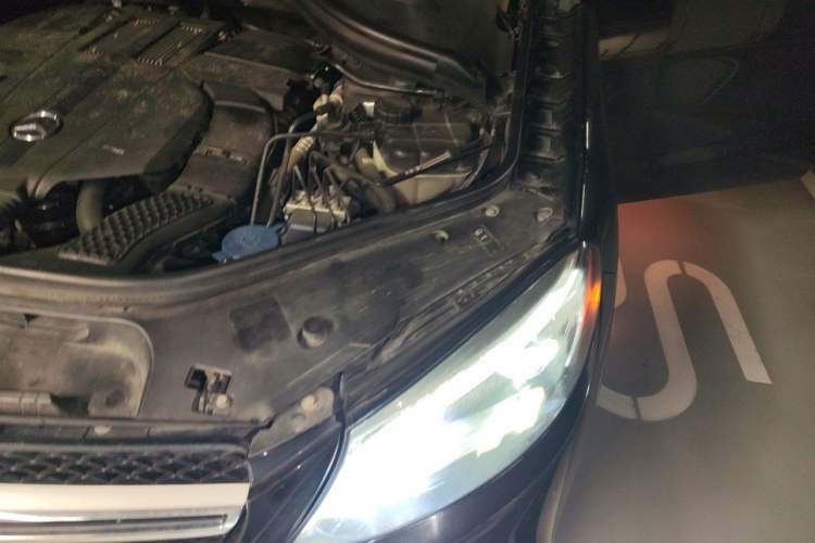 Used Mercedes-Benz GLE-Class 2018 GLE 400 4MATIC U.S. specification Engine Bay Left