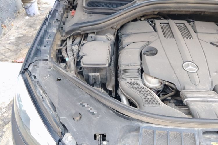 Used Mercedes-Benz GLE-Class 2018 GLE 400 4MATIC U.S. specification Engine Bay Right