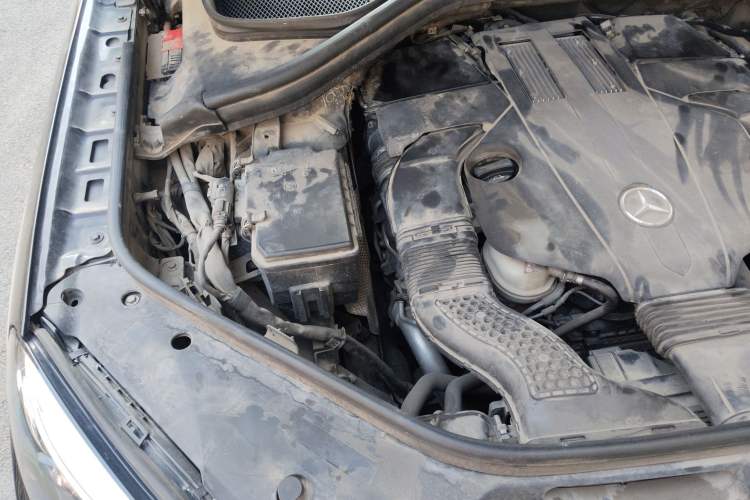 Used Mercedes-Benz GLE-Class 2018 GLE 320 4MATIC Dynamic Edition Collector's Edition Engine Bay Right