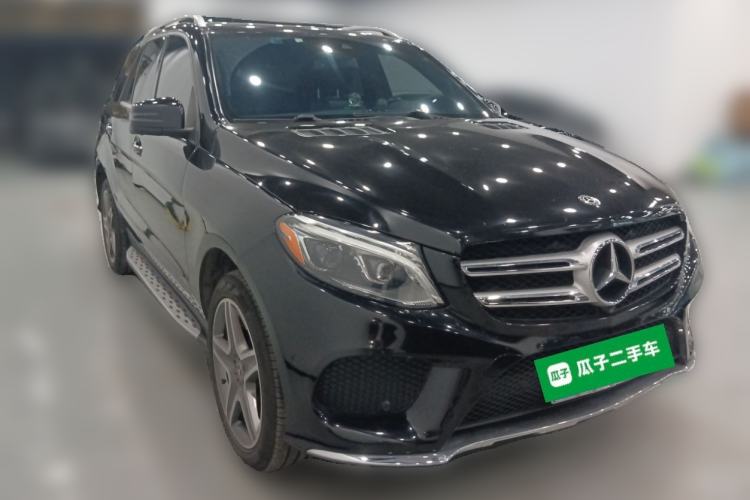 Used Mercedes-Benz GLE-Class 2018 GLE 400 4MATIC Front Right 45 Deg