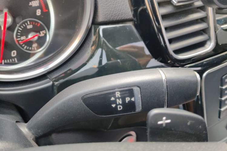 Used Mercedes-Benz GLE-Class 2018 GLE 400 4MATIC U.S. specification Gear Lever