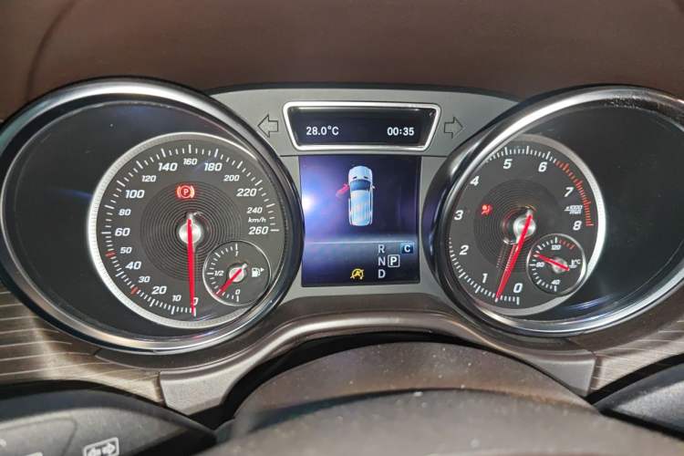 Used Mercedes-Benz GLE-Class 2018 GLE 320 4MATIC Dynamic Edition Collector's Edition Instrument Cluster