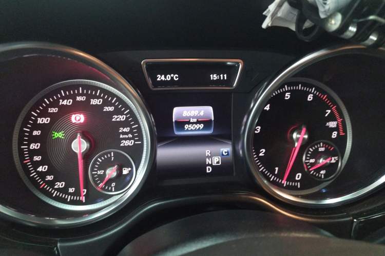 Used Mercedes-Benz GLE-Class 2018 GLE 400 4MATIC U.S. specification Instrument Cluster