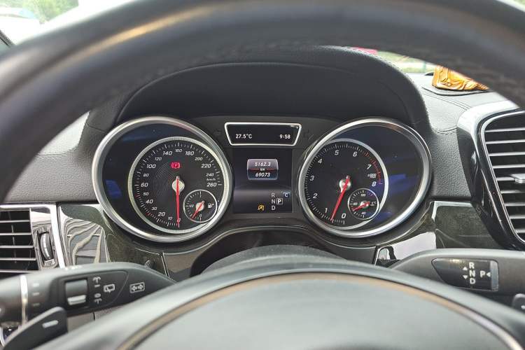 Used Mercedes-Benz GLE-Class 2018 GLE 400 4MATIC U.S. specification Instrument Cluster