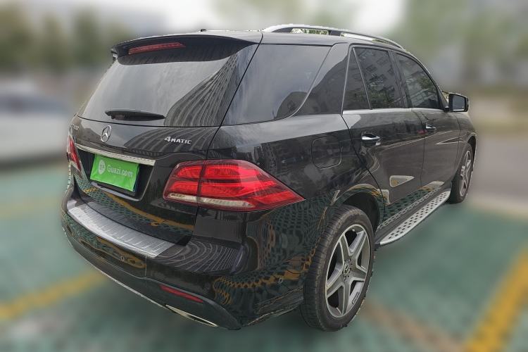 Used Mercedes-Benz GLE-Class 2018 GLE 400 4MATIC U.S. specification Rear Right 45 Deg