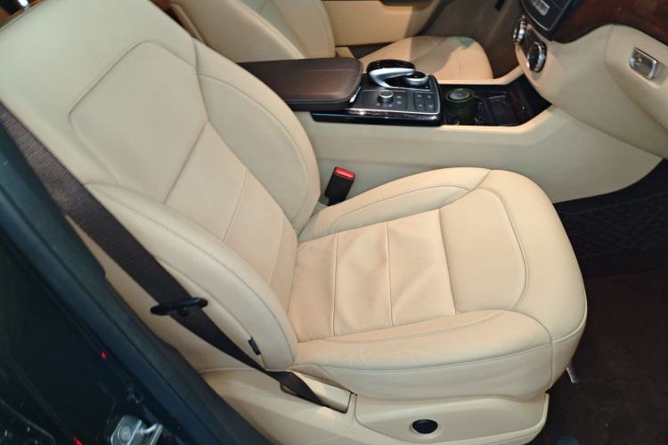 Used Mercedes-Benz GLE-Class 2018 GLE 400 4MATIC Right Front Seat