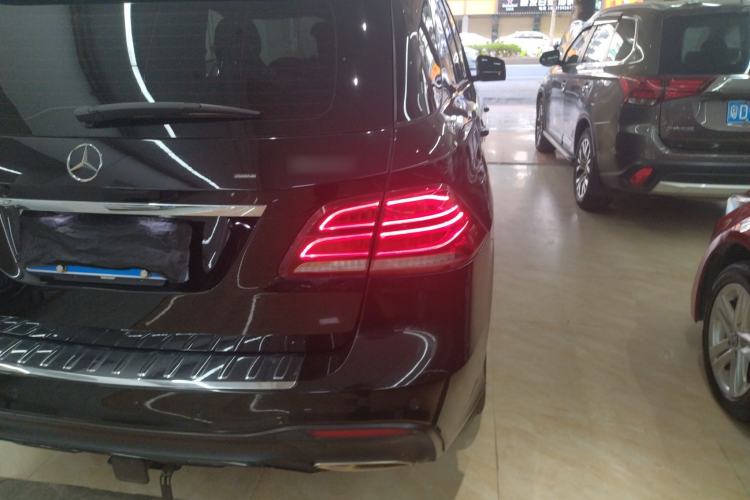 Used Mercedes-Benz GLE-Class 2018 GLE 400 4MATIC U.S. specification Right Rear Taillight