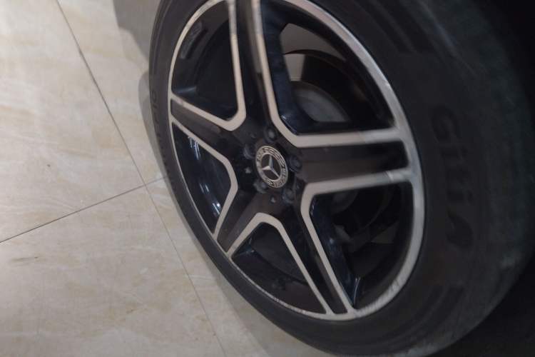 Used Mercedes-Benz GLE-Class 2018 GLE 400 4MATIC U.S. specification Right Rear Wheel Hub