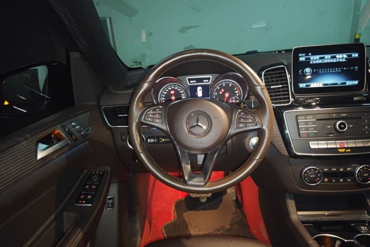 Used Mercedes-Benz GLE-Class 2018 GLE 320 4MATIC Dynamic Edition Collector's Edition Steering Wheel