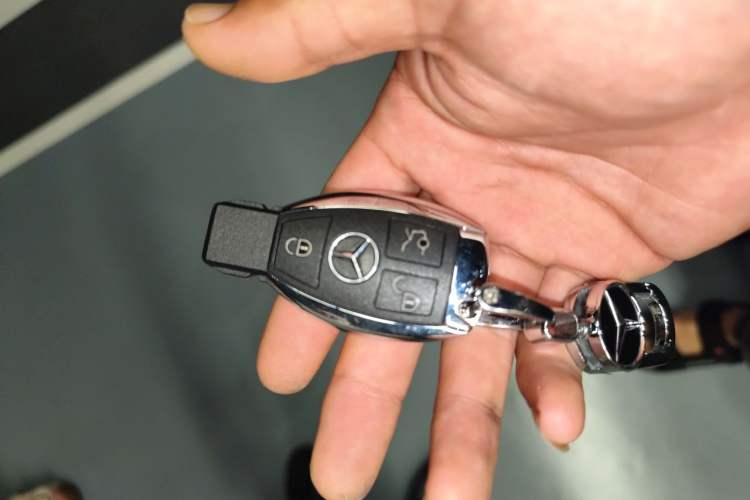 Used Mercedes-Benz GLE-Class 2018 GLE 400 4MATIC U.S. specification Vehicle Key