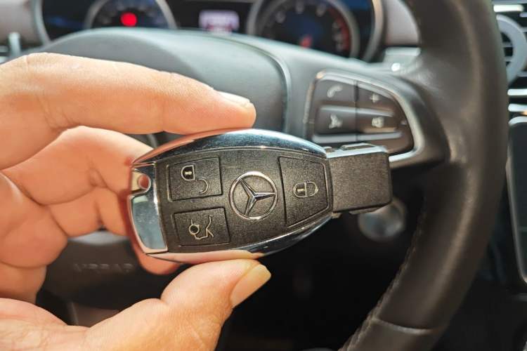 Used Mercedes-Benz GLE-Class  Vehicle Key