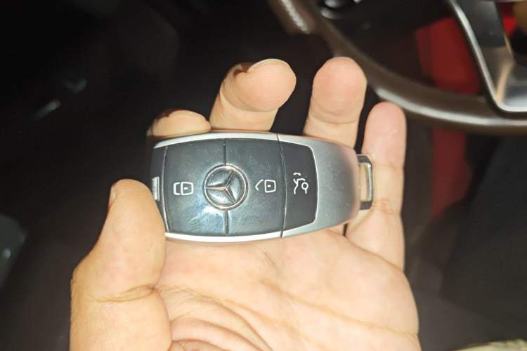 Used Mercedes-Benz GLE-Class 2018 GLE 320 4MATIC Dynamic Edition Collector's Edition Vehicle Key