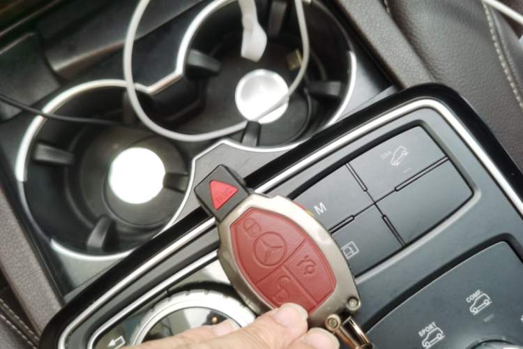 Used Mercedes-Benz GLE-Class 2018 GLE 400 4MATIC U.S. specification Vehicle Key