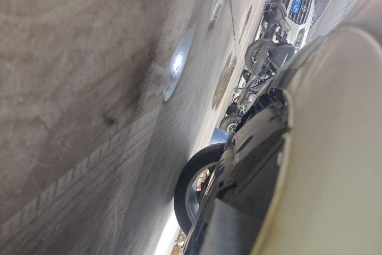 Used Mercedes-Benz GLE-Class  Chassis Front Left
