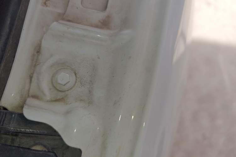 Used Mercedes-Benz GLE-Class  Engine Bay Left