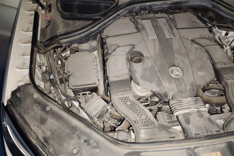 Used Mercedes-Benz GLE-Class  Engine Bay Right