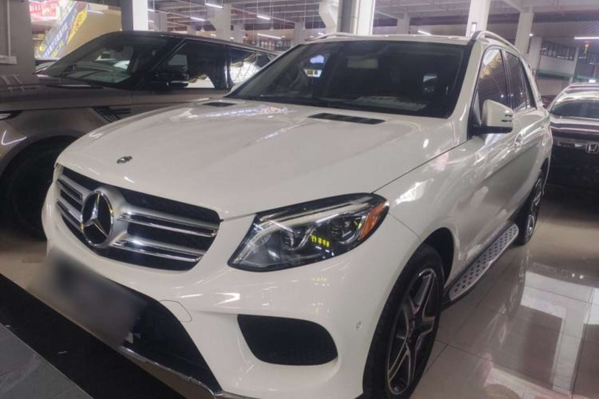 Used Mercedes-Benz GLE-Class 2018 GLE 400 4MATIC U.S. specification Front Left 45 Deg