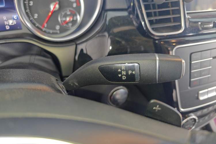 Used Mercedes-Benz GLE-Class  Gear Lever