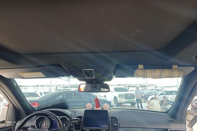 Used Mercedes-Benz GLE-Class  Headliner