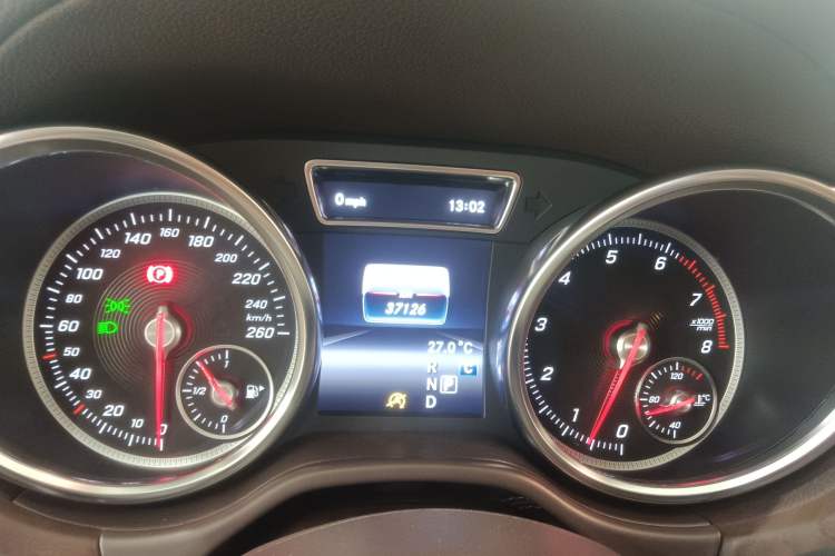 Used Mercedes-Benz GLE-Class 2018 GLE 400 4MATIC U.S. specification Instrument Cluster