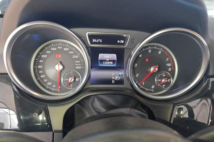 Used Mercedes-Benz GLE-Class  Instrument Cluster