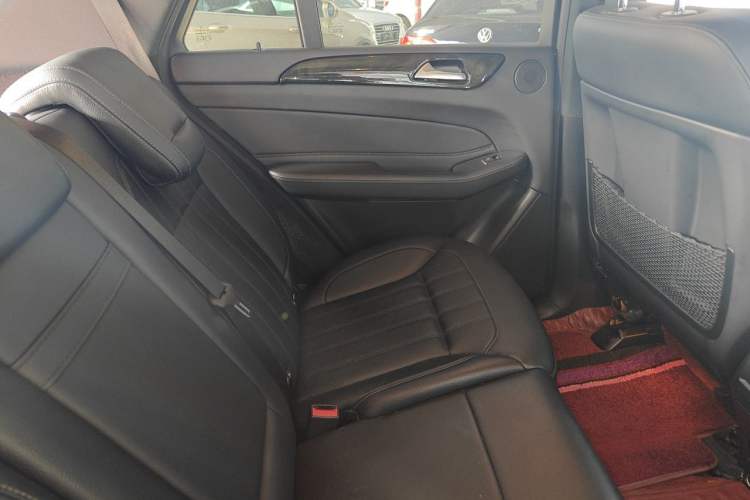 Used Mercedes-Benz GLE-Class  Left Rear Seat