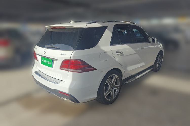 Used Mercedes-Benz GLE-Class  Rear Right 45 Deg