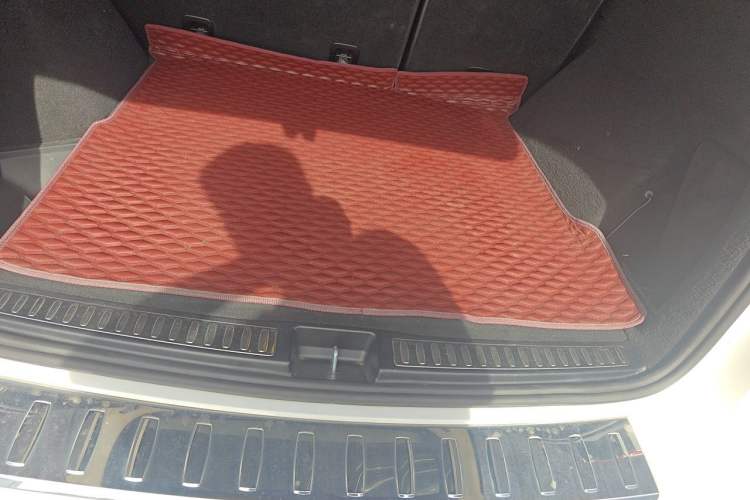Used Mercedes-Benz GLE-Class  Trunk