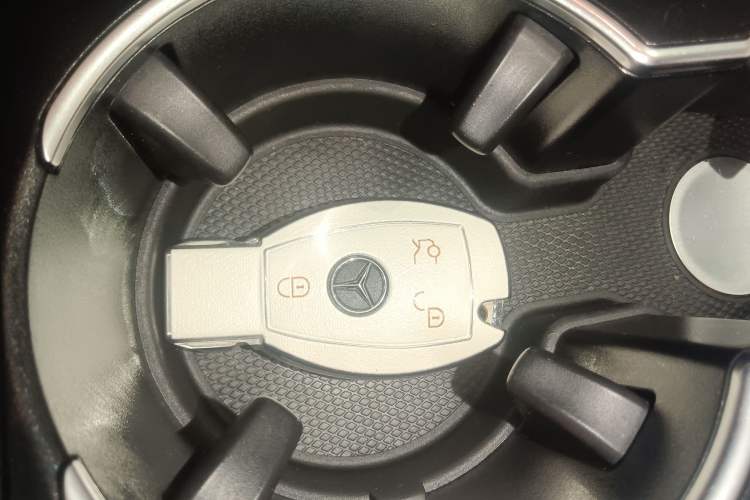 Used Mercedes-Benz GLE-Class 2018 GLE 400 4MATIC U.S. specification Vehicle Key