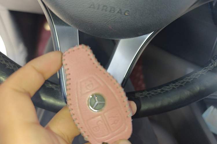Used Mercedes-Benz GLE-Class  Vehicle Key