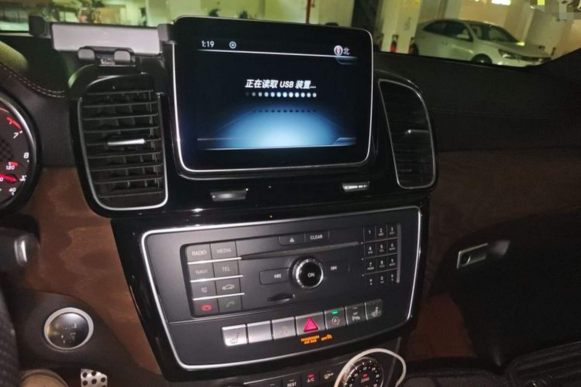 Used Mercedes-Benz GLE-Class  Audio And AC Panel