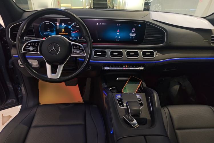 Used Mercedes-Benz GLE-Class 2019 GLE 350 d 4MATIC Center Console